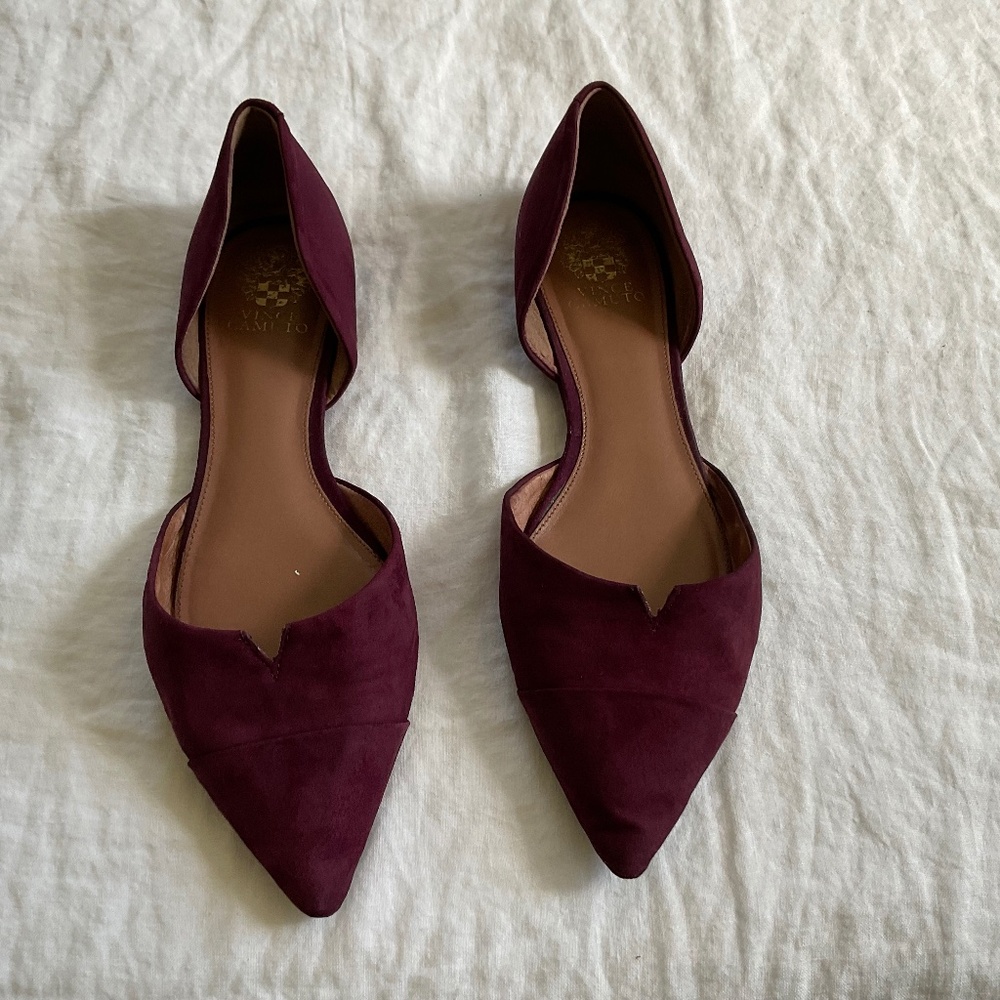 Vince Camuto 12W Berry Maroon Suede D’Orsay Flat
